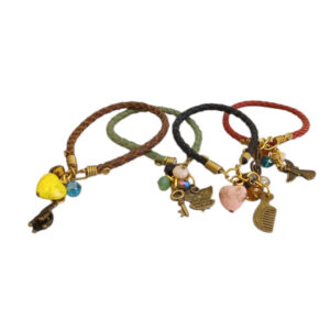 Pulsera piel con dije